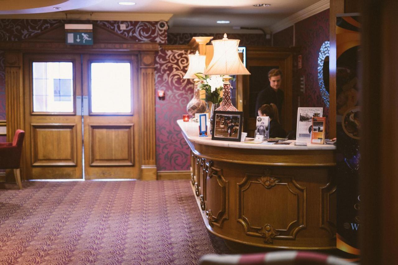 קאבן The Farnham Arms Hotel מראה חיצוני תמונה